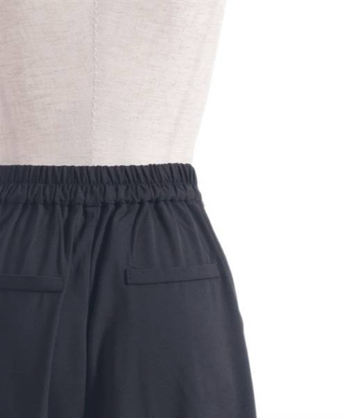 axes femme（アクシーズファム）の「調節ボタンストレートパンツ（その他パンツ・レディース・ブラック/ベージュ・LARGE/MEDIUM）」の10枚目の写真