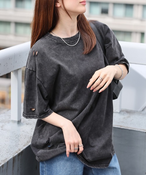 CREARE -LINO-（クレアーレリノ）の「〈ユニセックス商品〉ヴィンテージライクダメージTシャツ（Tシャツ/カットソー・レディース・ベージュ/グレー/ブラック・M）」の14枚目の写真