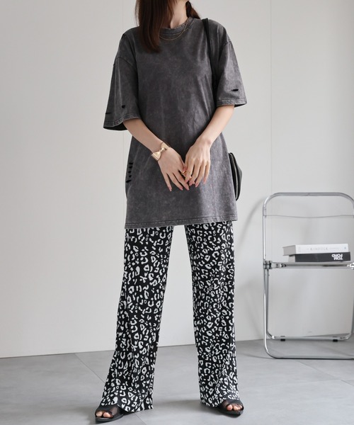 CREARE -LINO-（クレアーレリノ）の「〈ユニセックス商品〉ヴィンテージライクダメージTシャツ（Tシャツ/カットソー・レディース・ベージュ/グレー/ブラック・M）」の12枚目の写真