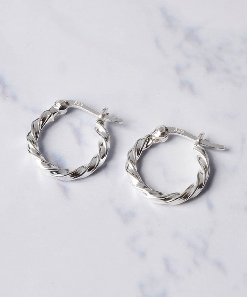 ADPOSION(アドポーション)の「シルバー925 デザインフープピアス(ピアス(両耳用)・メンズ・ゴールド/ブラック/シルバー・FREE)」の1枚目の写真