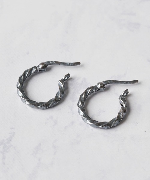 ADPOSION(アドポーション)の「シルバー925 デザインフープピアス(ピアス(両耳用)・メンズ・ゴールド/ブラック/シルバー・FREE)」の5枚目の写真