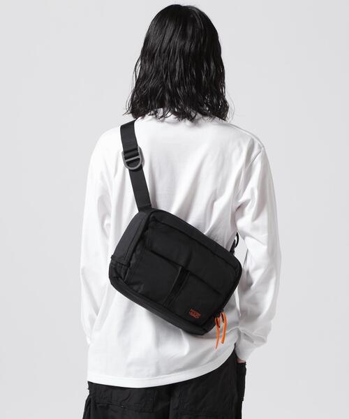 MYSTERY RANCH（ミステリーランチ）の「MYSTERY RANCH/ミステリーランチ　DISTRICT8　ディストリクト8（ショルダーバッグ・メンズ・ブラック・F）」の15枚目の写真