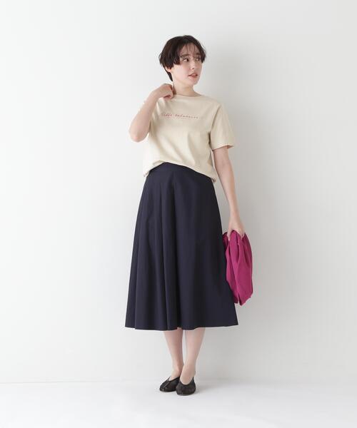 human woman(ヒューマンウーマン)の「◆天竺ロゴTシャツ(Tシャツ/カットソー・レディース・ホワイト/ライトグリーン/ベージュ・MEDIUM)」の18枚目の写真