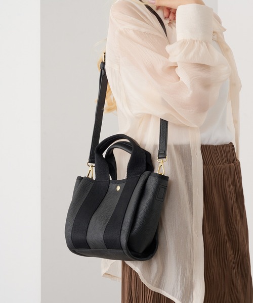 cache cache(カシュ カシュ)の「【cache cache】太ショルダー付き2wayテープトートバッグ S(ショルダーバッグ・レディース・ブラック/ベージュ/グレー/アイボリー/ブラウン・FREE)」の8枚目の写真