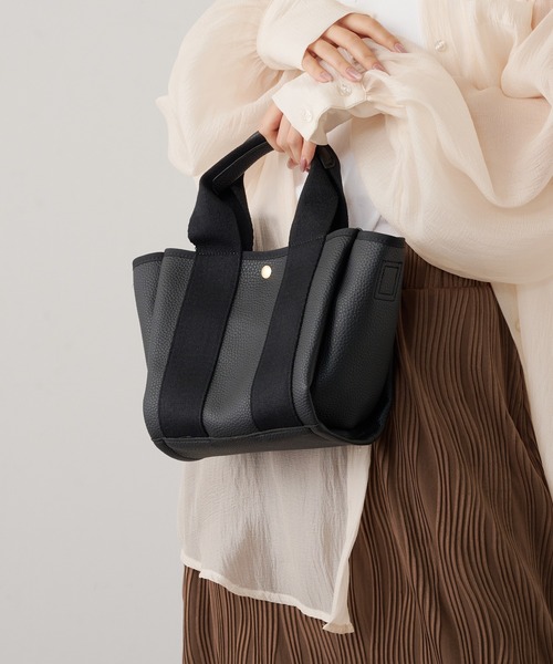 cache cache(カシュ カシュ)の「【cache cache】太ショルダー付き2wayテープトートバッグ S(ショルダーバッグ・レディース・ブラック/ベージュ/グレー/アイボリー/ブラウン・FREE)」の11枚目の写真