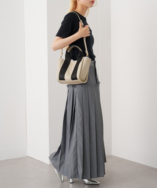 cache cache(カシュ カシュ)の「【cache cache】太ショルダー付き2wayテープトートバッグ S(ショルダーバッグ・レディース・ブラック/ベージュ/グレー/アイボリー/ブラウン・FREE)」の6枚目の写真