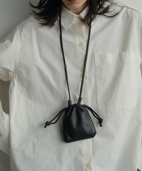 anuke（アンヌーク）の「Leather Mini Pochette（ハンドバッグ・レディース・ブラック/ライトグレー・FREE）」の5枚目の写真