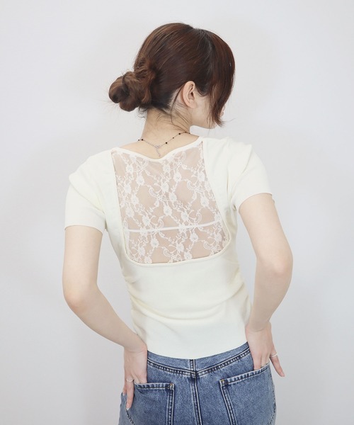 Reurie'(レウリィ)の「【ZOZO限定】バックレーストップ/back lace top 半袖 バックオープン シンプル きれいめ フェミニン ワンホン モード 大人カジュアル(Tシャツ/カットソー・レディース・アイボリー/ブラック・FREE)」の4枚目の写真