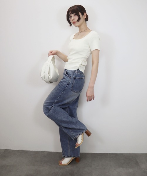 Reurie'(レウリィ)の「【ZOZO限定】バックレーストップ/back lace top 半袖 バックオープン シンプル きれいめ フェミニン ワンホン モード 大人カジュアル(Tシャツ/カットソー・レディース・アイボリー/ブラック・FREE)」の12枚目の写真