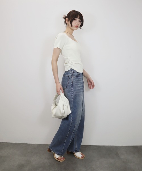 Reurie'(レウリィ)の「【ZOZO限定】バックレーストップ/back lace top 半袖 バックオープン シンプル きれいめ フェミニン ワンホン モード 大人カジュアル(Tシャツ/カットソー・レディース・アイボリー/ブラック・FREE)」の19枚目の写真