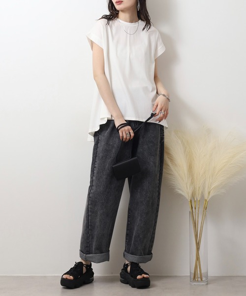 EGLANTINE(エグランティーヌ)の「EGLANTINE フレンチスリーブフレアーカットソー(Tシャツ/カットソー・レディース・ブラック/オフホワイト/レッド/グリーン・40)」の8枚目の写真