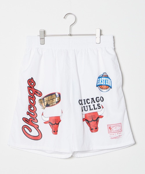 Mitchell&Ness（ミッチェル&ネス）の「Mitchell&Ness/ミッチェル&ネス Overtime Nylon Shorts ナイロンショーツ NBA レイカーズ ブルズ 総柄（その他パンツ・メンズ・ホワイト系1/ホワイト系2・M/XL）」の7枚目の写真