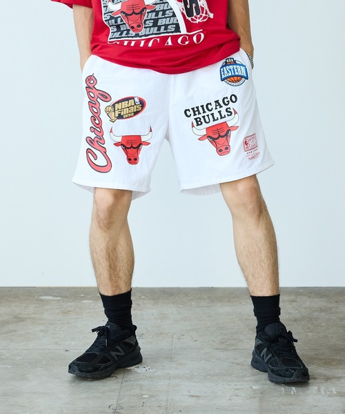 Mitchell&Ness（ミッチェル&ネス）の「Mitchell&Ness/ミッチェル&ネス Overtime Nylon Shorts ナイロンショーツ NBA レイカーズ ブルズ 総柄（その他パンツ・メンズ・ホワイト系1/ホワイト系2・M/XL）」の11枚目の写真