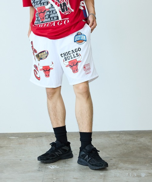 Mitchell&Ness（ミッチェル&ネス）の「Mitchell&Ness/ミッチェル&ネス Overtime Nylon Shorts ナイロンショーツ NBA レイカーズ ブルズ 総柄（その他パンツ・メンズ・ホワイト系1/ホワイト系2・M/XL）」の12枚目の写真