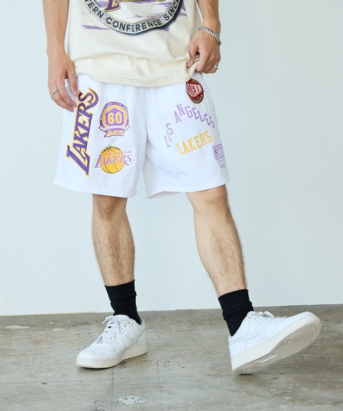 Mitchell&Ness（ミッチェル&ネス）の「Mitchell&Ness/ミッチェル&ネス Overtime Nylon Shorts ナイロンショーツ NBA レイカーズ ブルズ 総柄（その他パンツ・メンズ・ホワイト系1/ホワイト系2・M/XL）」の22枚目の写真