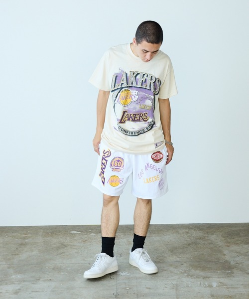 Mitchell&Ness(ミッチェル&ネス)の「Mitchell&Ness/ミッチェル&ネス Overtime Nylon Shorts ナイロンショーツ NBA レイカーズ ブルズ 総柄(その他パンツ・メンズ・ホワイト系1/ホワイト系2・M/XL)」の17枚目の写真