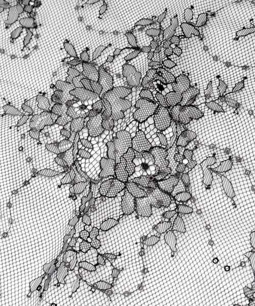 grove（グローブ）の「レーストライアングルスカーフ（バンダナ/スカーフ・レディース・アイボリー/ブラック・00）」の5枚目の写真