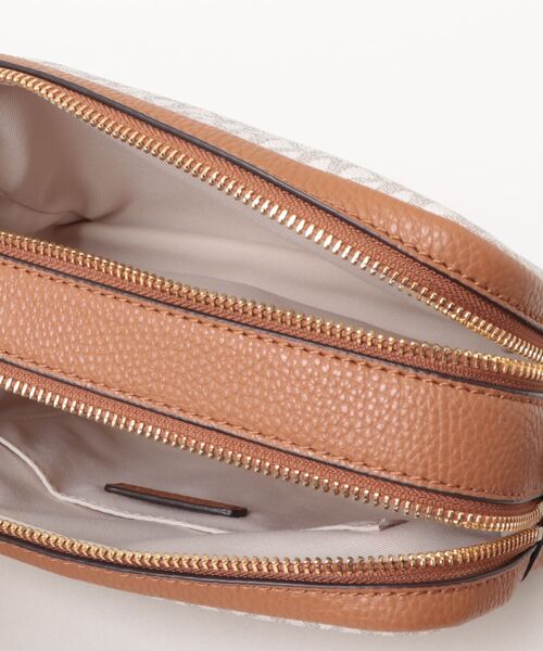 MICHAEL KORS（マイケルコース）の「BRYANT カメラバッグ ミディアム - MKシグネチャー（ショルダーバッグ・レディース・ホワイト系その他・FREE）」の9枚目の写真