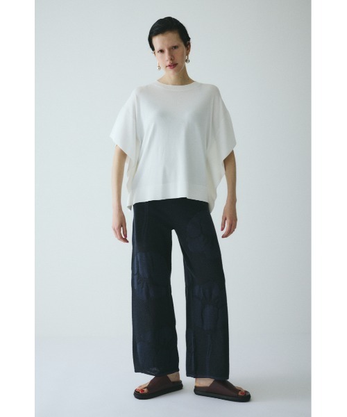 HeRIN.CYE(ヘリンドットサイ)の「Mantle sleeve knit tops マントルスリーブニットトップス(ニット/セーター・レディース・ブラック/オフホワイト/ピンク/ブラウン・FREE)」の19枚目の写真