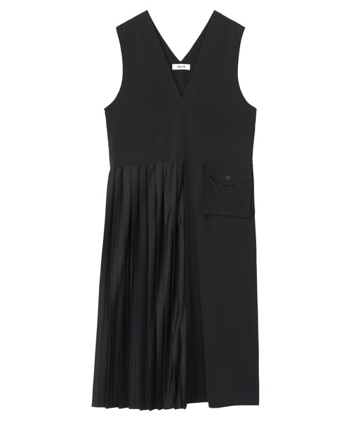 【お値下げ中】ズッカ zucca ワンピース ドッキングスムース ZUCCa（ズッカ） ワンピース ドッキングスムース / ワンピース / P