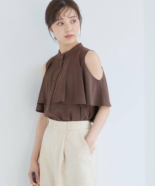Andemiu(アンデミュウ)の「2WAYスリットブラウス577729(シャツ/ブラウス・レディース・ブラック/オフホワイト/ブラウン・FREE)」の3枚目の写真