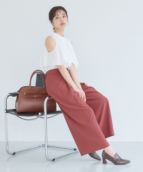 Andemiu(アンデミュウ)の「2WAYスリットブラウス577729(シャツ/ブラウス・レディース・ブラック/オフホワイト/ブラウン・FREE)」の7枚目の写真