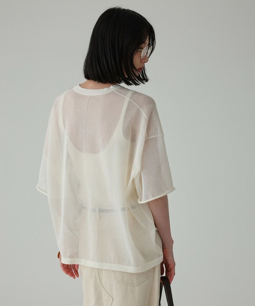 BABYLONE(バビロン)の「シアー半袖プルオーバー(Tシャツ/カットソー・レディース・オフホワイト/チャコール・フリー)」の6枚目の写真