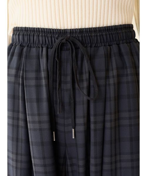 新品タグ付　ワイドデザインパンツ　ネイビー　紺　SNIDEL ワイドデザインパンツ（その他パンツ）｜SNIDEL（スナイデル）の