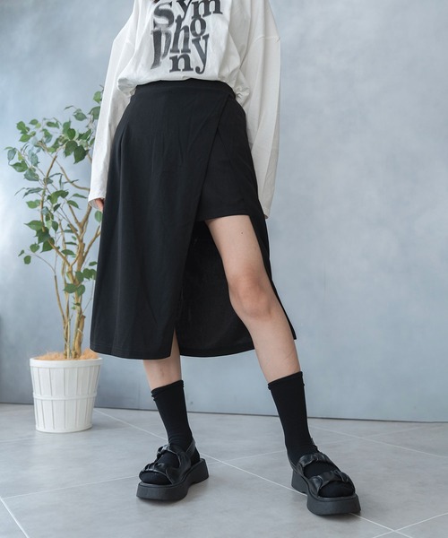 NinaetLina(ニナエリナ)の「スカート風ショートパンツ(その他パンツ・レディース・ブラック・L/M)」の1枚目の写真
