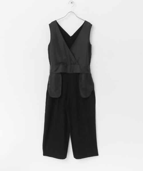 URBAN RESEARCH ROSSO WOMEN（アーバンリサーチ　ロッソ）の「イージーケアVネックオールインワン（サロペット/オーバーオール・レディース・ブラック/グレー・36/38）」の12枚目の写真