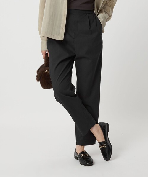 green label relaxing（グリーンレーベルリラクシング）の「［size SHORT/TALLあり］オルマイ ツイル テーパードパンツ（その他パンツ・レディース・ブラック/ベージュ/ダークブラウン/ピンク・SHORT/34/36/38/40/42/44/TALL）」の2枚目の写真