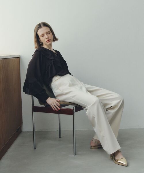 YECCA VECCA(イェッカヴェッカ)の「サイドベルテッドパンツ(スラックス・レディース・アイボリー/グリーン/ベージュ/ネイビー・M-L/S/M)」の11枚目の写真