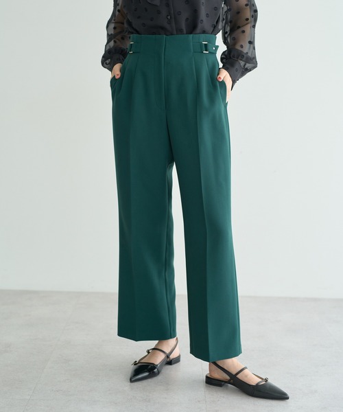 YECCA VECCA(イェッカヴェッカ)の「サイドベルテッドパンツ(スラックス・レディース・アイボリー/グリーン/ベージュ/ネイビー・M-L/S/M)」の4枚目の写真