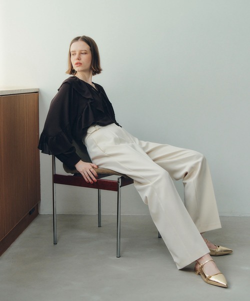 YECCA VECCA(イェッカヴェッカ)の「サイドベルテッドパンツ(スラックス・レディース・アイボリー/グリーン/ベージュ/ネイビー・M-L/S/M)」の2枚目の写真