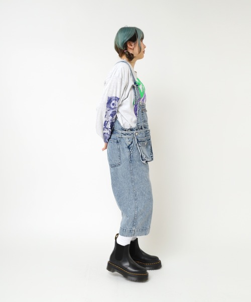 RNA（アールエヌエー）の「O0746 カットレングスオーバーオール（サロペット/オーバーオール・レディース・ケミカルウォッシュ/インディゴブルー・MEDIUM）」の5枚目の写真