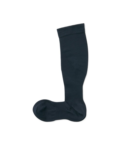 無印良品（ムジルシリョウヒン）の「婦人　足なり直角　むくみを防ぐ　着圧ハイソックス　※一般医療機器（ソックス/靴下・レディース・オフホワイト/グレー/ブラック/ダークネイビー・23-25cm）」の4枚目の写真
