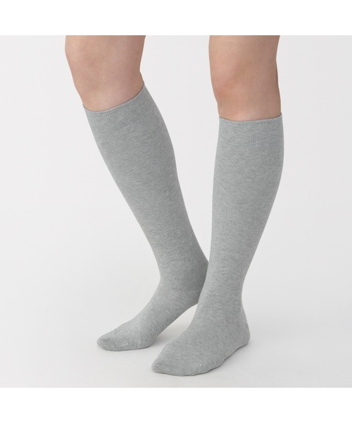 無印良品（ムジルシリョウヒン）の「婦人　足なり直角　むくみを防ぐ　着圧ハイソックス　※一般医療機器（ソックス/靴下・レディース・オフホワイト/グレー/ブラック/ダークネイビー・23-25cm）」の8枚目の写真