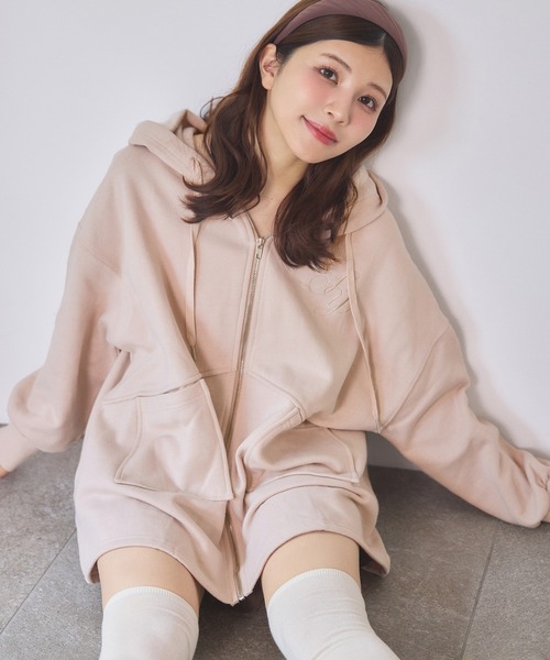 one after another NICE CLAUP（ワンアフターアナザーナイスクラップ）の「ビッグシルエットパーカー（パーカー・レディース・モカ/オートミール/ベージュ/チャコールグレー・FREE）」の3枚目の写真