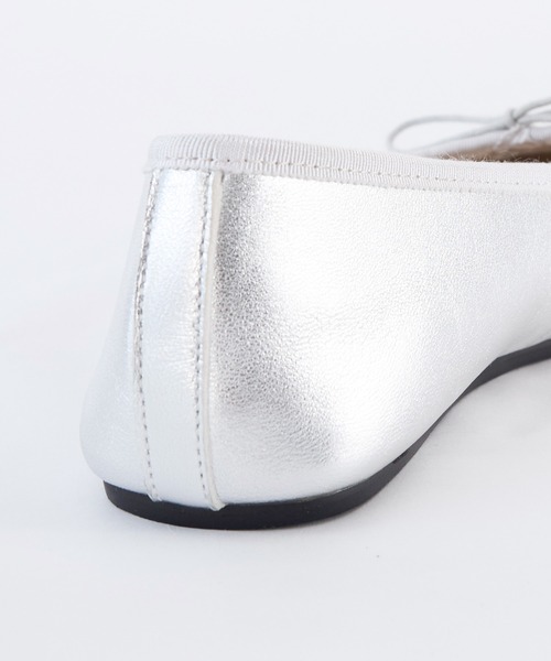 REMME（レメ）の「【REMME】スムーススクエアバレエシューズ（バレエシューズ・レディース・シルバー・36/37）」の14枚目の写真
