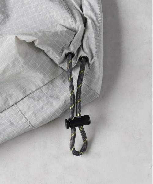 BACK NUMBER（バックナンバー）の「【BACK NUMBER】リップストップナイロンパラコードショルダーバッグ（ショルダーバッグ・メンズ・ブラウン/ブラック/グレー・ONE SIZE）」の9枚目の写真