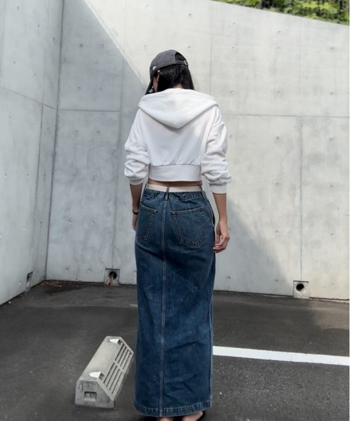 Belle Cie(ベルシー)の「抜け感×上品さの絶妙 ショート丈 ジップパーカー レディース 短丈 スウェット フード付き 長袖 クロップド丈 羽織り(パーカー・レディース・ピンク/ホワイト/チャコールグレー/グレー/ブラック・FREE)」の22枚目の写真