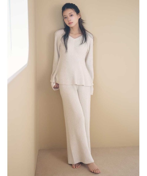 ペプラムニットセットアップ（ルームウェア/パジャマ）｜SNIDEL HOME