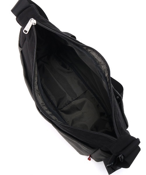 CHUMS(チャムス)の「【CHUMS/チャムス】 Preppy Shoulder Bag Sweat Nylon(ショルダーバッグ・メンズ・その他1/その他4/その他3/その他2・FREE)」の12枚目の写真