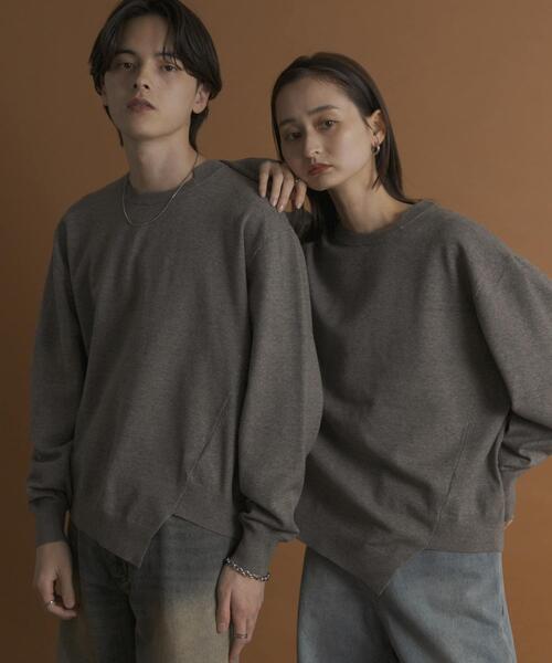 SENSE OF PLACE by URBAN RESEARCH（センスオブプレイスバイアーバンリサーチ）の「アシメクルーネックニット（ニット/セーター・メンズ・ブラック/レッド/グレー・MEDIUM/LARGE）」の2枚目の写真