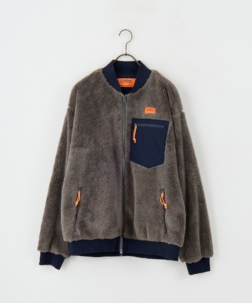 UNIVERSAL OVERALL（ユニバーサルオーバーオール）の「[UNIVERSAL OVERALL/ユニバーサルオーバーオール] 別注 ボアフリース ボンバージャケット（ブルゾン・レディース・ブラック/チャコールグレー・M/L/XL）」の14枚目の写真