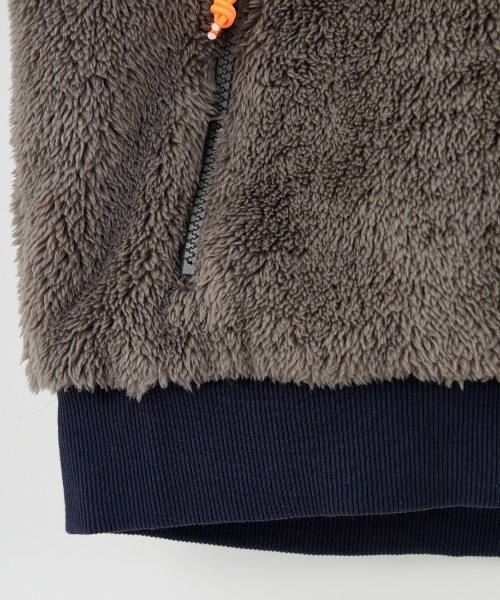 UNIVERSAL OVERALL（ユニバーサルオーバーオール）の「[UNIVERSAL OVERALL/ユニバーサルオーバーオール] 別注 ボアフリース ボンバージャケット（ブルゾン・レディース・ブラック/チャコールグレー・M/L/XL）」の18枚目の写真