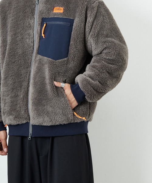 UNIVERSAL OVERALL（ユニバーサルオーバーオール）の「[UNIVERSAL OVERALL/ユニバーサルオーバーオール] 別注 ボアフリース ボンバージャケット（ブルゾン・レディース・ブラック/チャコールグレー・M/L/XL）」の13枚目の写真