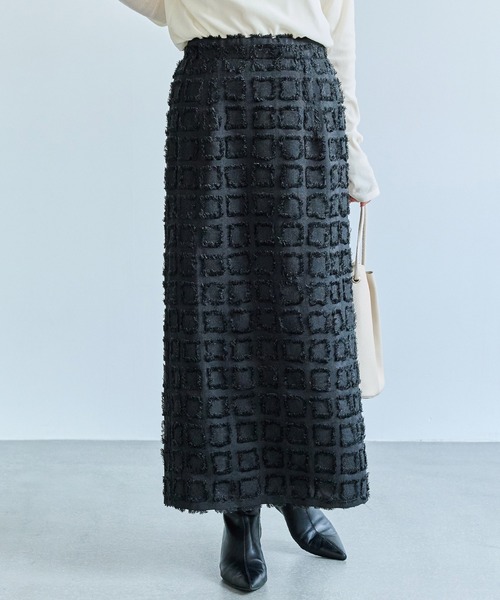 LAVEANGE(ラビアンジェ)の「ジャガードナロースカート(スカート・レディース・ブラウン/ブラック/アイボリー・M/L/LL/3L/4L)」の3枚目の写真