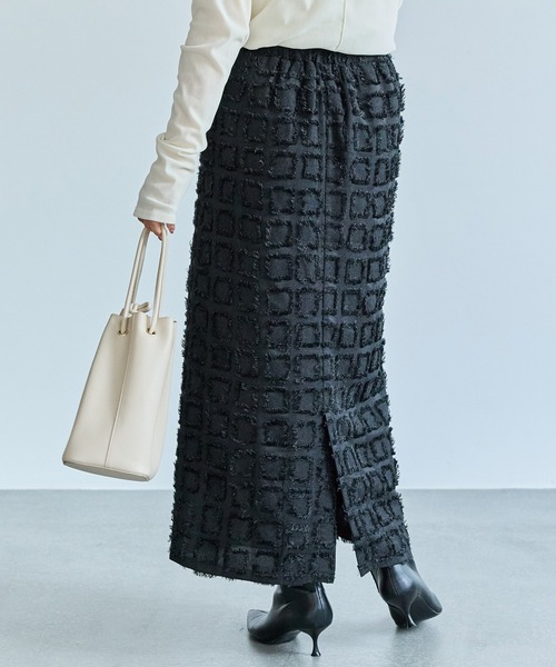 LAVEANGE(ラビアンジェ)の「ジャガードナロースカート(スカート・レディース・ブラウン/ブラック/アイボリー・M/L/LL/3L/4L)」の16枚目の写真