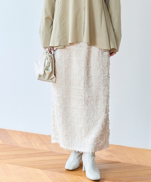 LAVEANGE(ラビアンジェ)の「ジャガードナロースカート(スカート・レディース・ブラウン/ブラック/アイボリー・M/L/LL/3L/4L)」の5枚目の写真